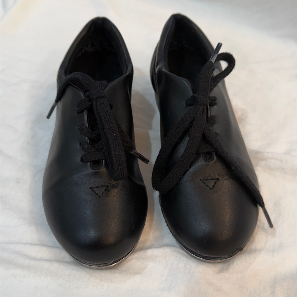 Capezio Tele Tone Tap Shoes. Black. Children’s Size 13M with tie laces